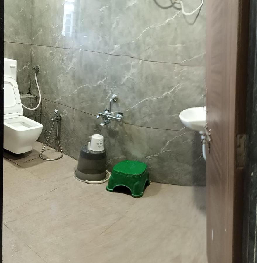 Hotel Mansarovar,Vadodara Dış mekan fotoğraf
