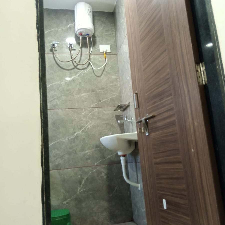 Hotel Mansarovar,Vadodara Dış mekan fotoğraf